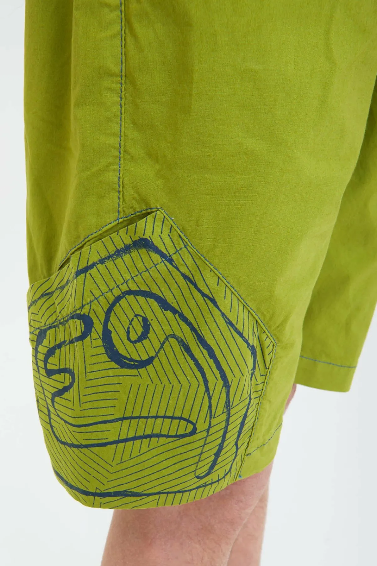 Bermudas-E9 B Pentago